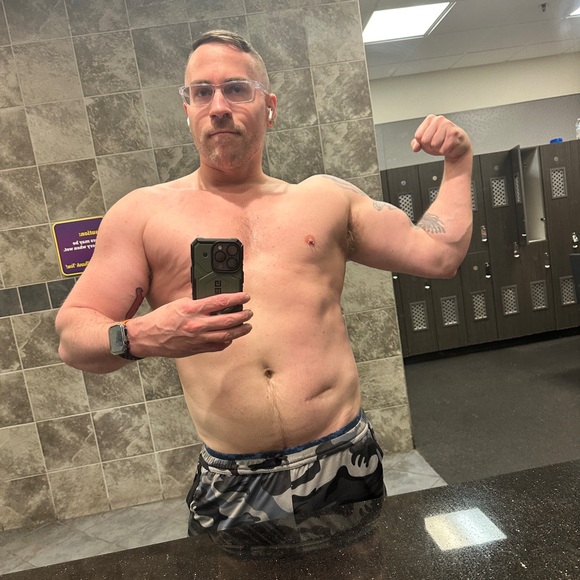 Meet your Posher, Cole - Picture 10 of 16